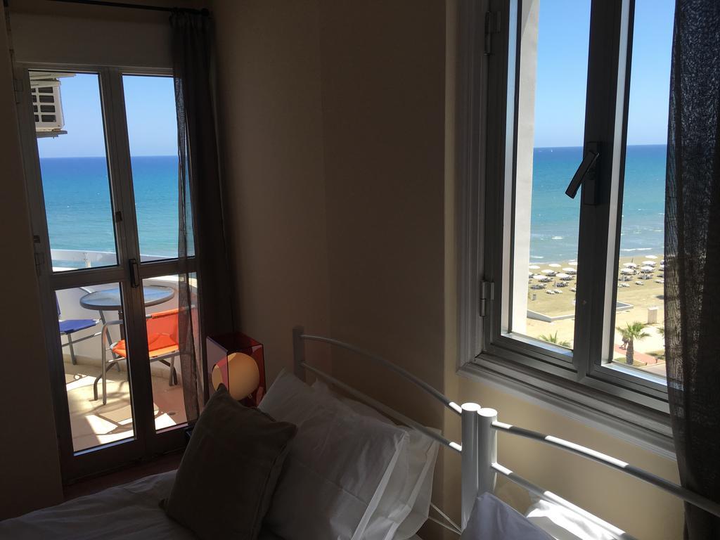 Alex Beach Apartment 51 Larnaca Exterior photo